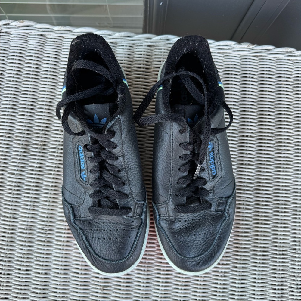 Adidas Women’s Black and Blue Sneakers with Hot Pink Soles, size 8.5